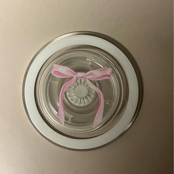 PopSocket with Clear and Metallic Design - Picture 1 of 3